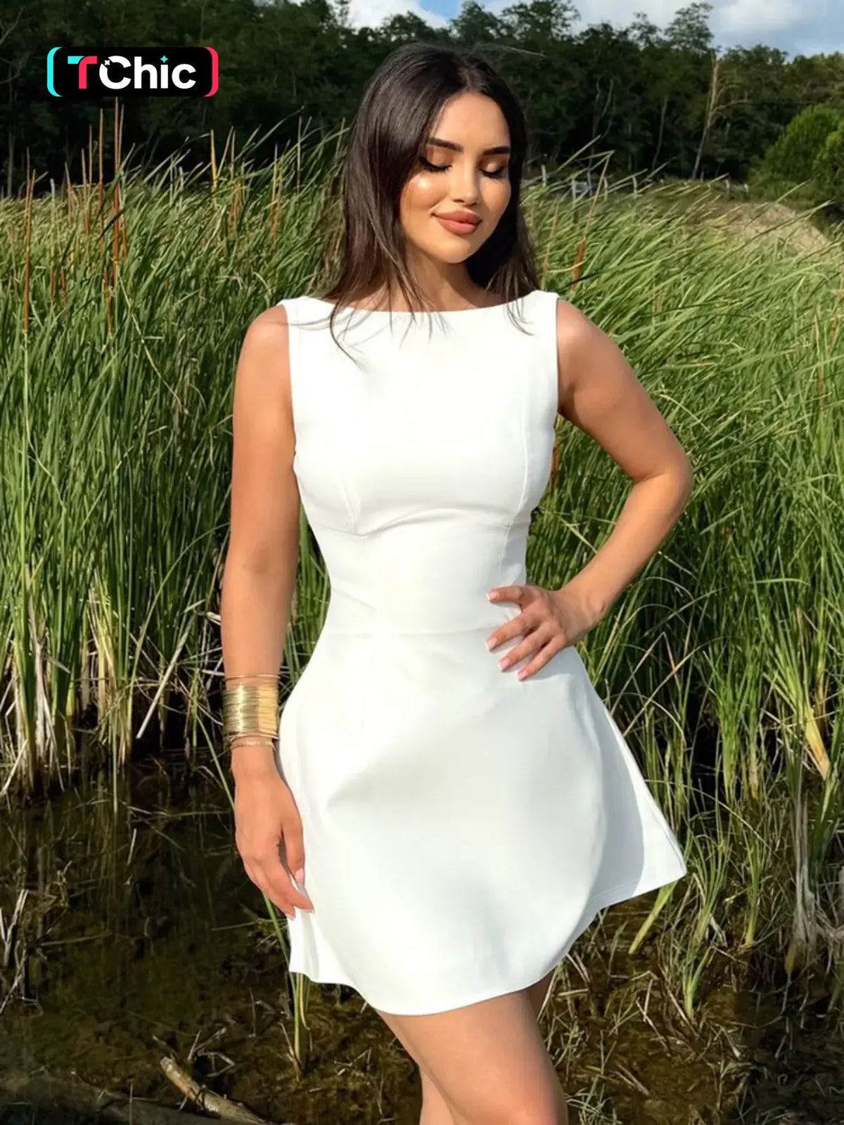 Women's Basic Solid Backless Boat Neck Tank A-line Dress, Street Fashion Casual Sleeveless Short Dress for Daily Outdoor Wear, Ladies Dress for Summer, Teacup Dress, Soul Dress, Womenswear, Beach Tank Dress, Beach Sundress