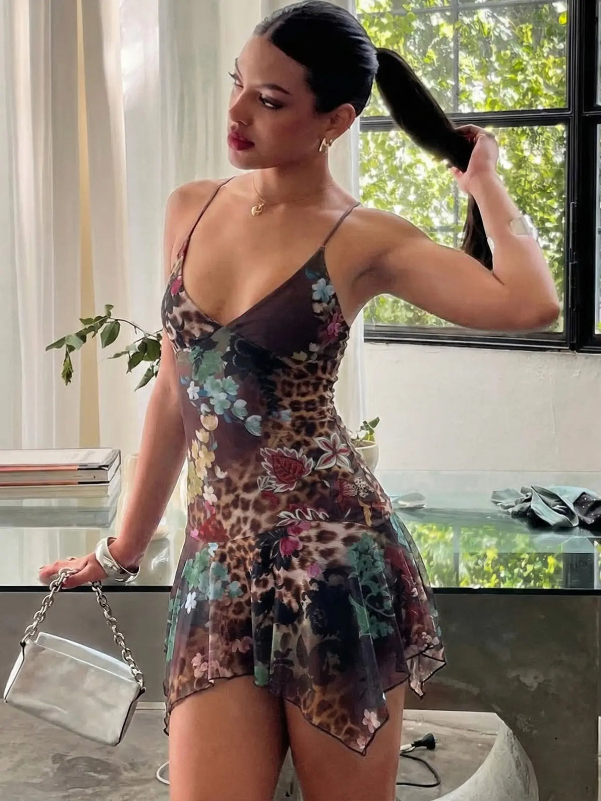 Women's Slim-Fit Floral Print Irregular Hem Mesh Dress, Sweet V Neck Sleeveless Spaghetti Strap Backless Mini Dress, Ideal for Parties, Clubs, Dates & Beach, Casual Elegant Dress for Ladies, Summer Wear, Fashion Chic Clothes, Womenswear