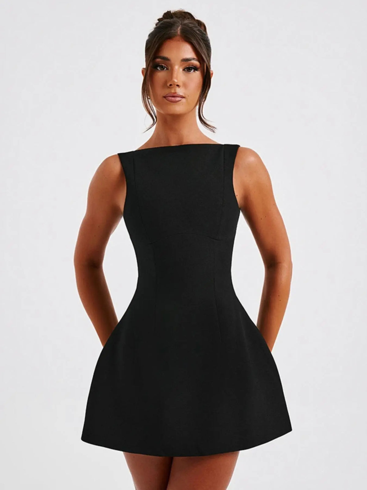 Women's Basic Solid Backless Boat Neck Tank A-line Dress, Street Fashion Casual Sleeveless Short Dress for Daily Outdoor Wear, Ladies Dress for Summer, Teacup Dress, Soul Dress, Womenswear, Beach Tank Dress, Beach Sundress