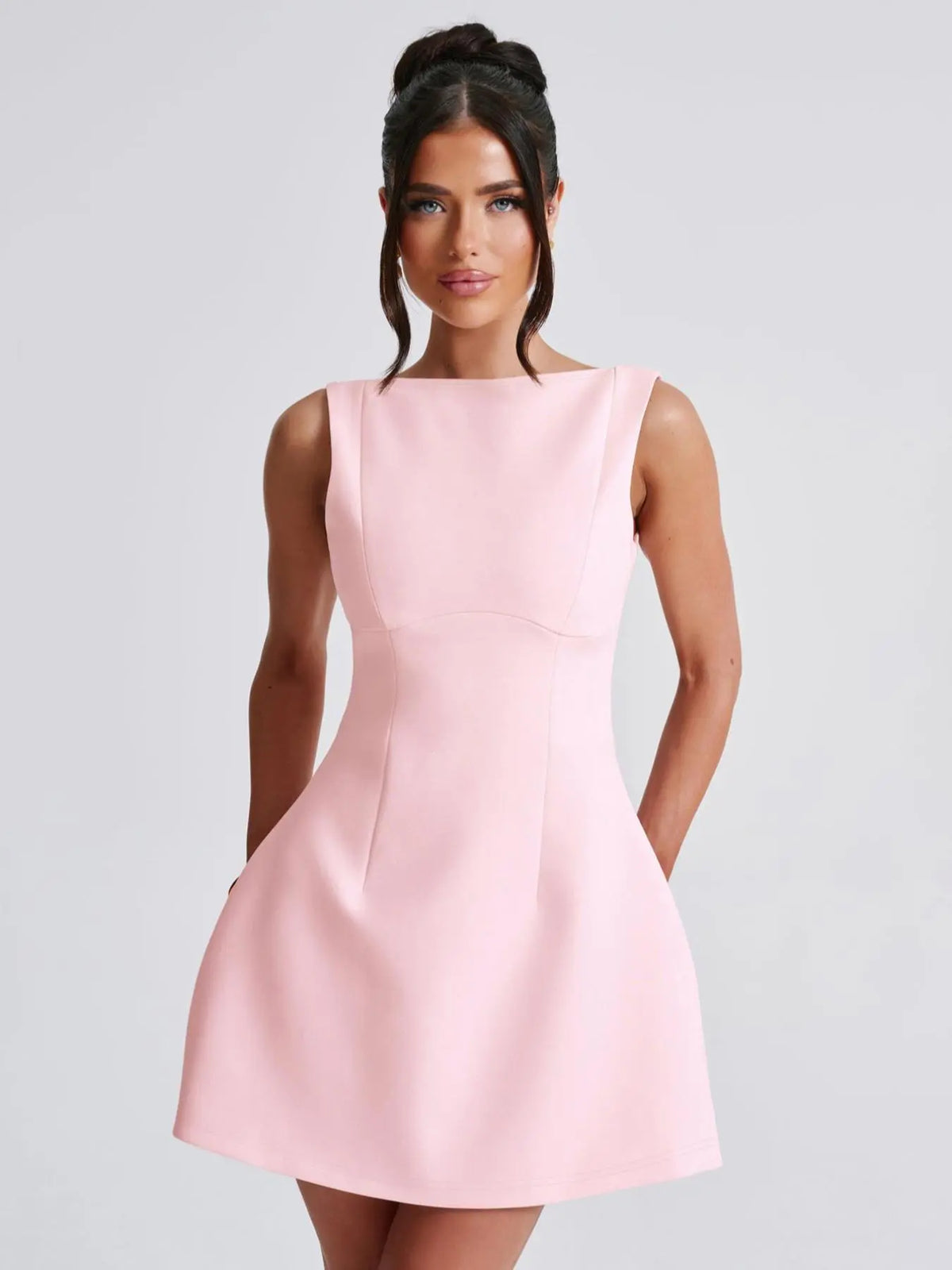 Women's Basic Solid Backless Boat Neck Tank A-line Dress, Street Fashion Casual Sleeveless Short Dress for Daily Outdoor Wear, Ladies Dress for Summer, Teacup Dress, Soul Dress, Womenswear, Beach Tank Dress, Beach Sundress