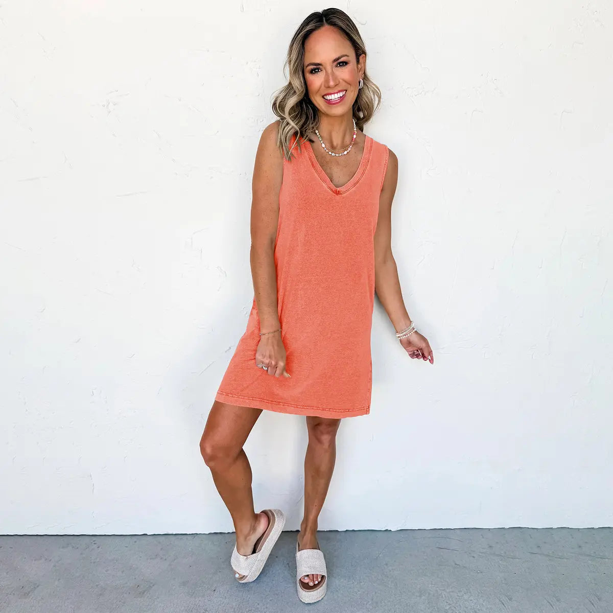Womens Summer Dresses Mineral Washed V Neck Sleeveless Tank Shift Dress Cotton Mini Dress Resortwear Boho Dress Womenswear Vacation Outfits Women Casual Fashion #sohochic