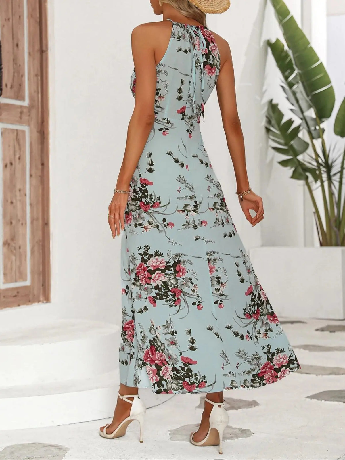 Women's Floral Print Split Thigh Halter Neck Dress, Tie Back Design, Boho Style, Sleeveless Long Dress, All Seasons, Elegant and Chic